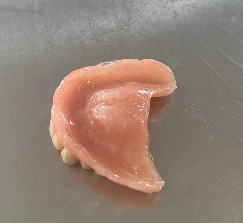 How to Select the Best Denture Adhesive